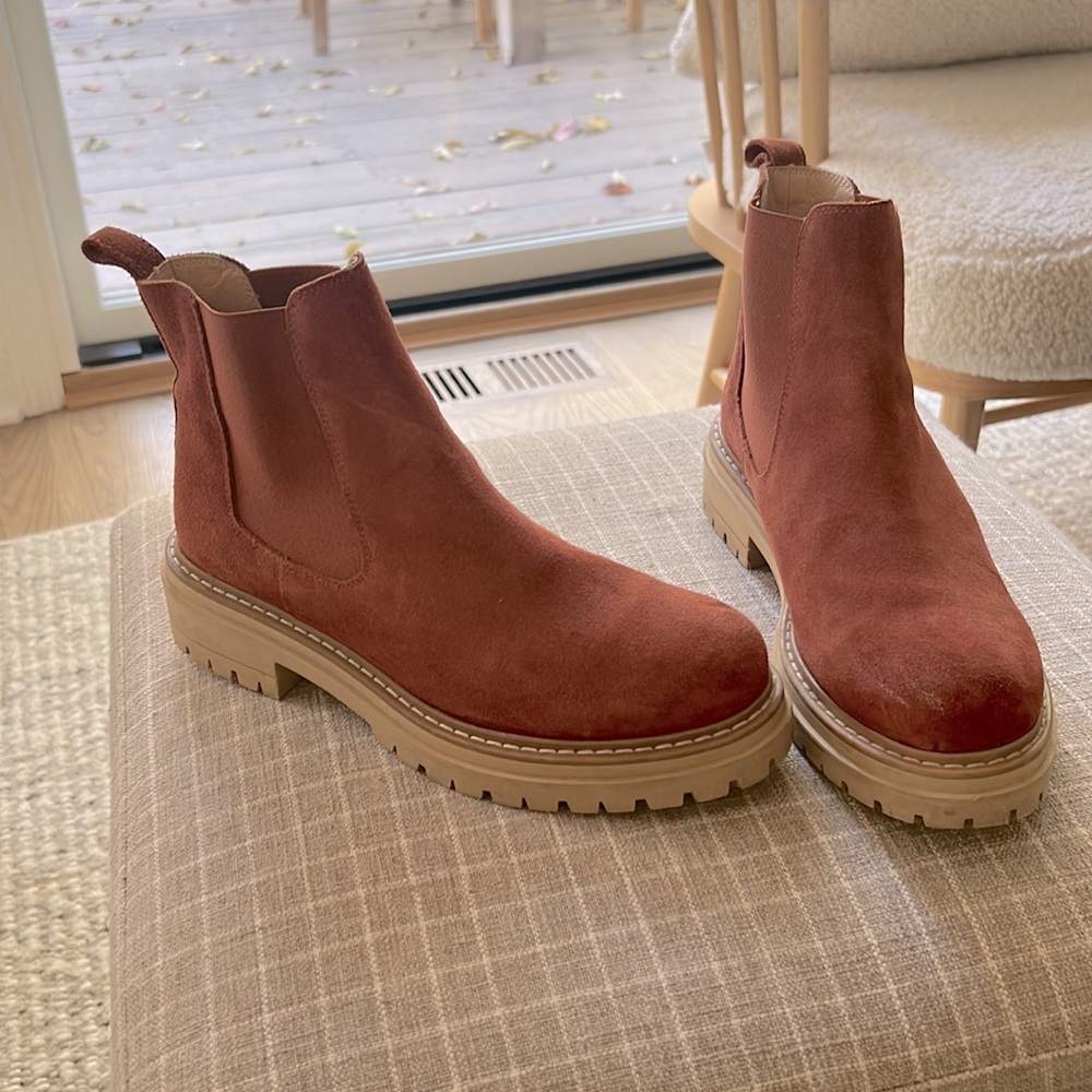 Anthropologie Rust colored suede Chelsea boots